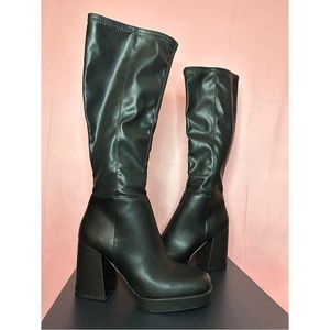 STEVE MADDEN KREO Knee High Boots